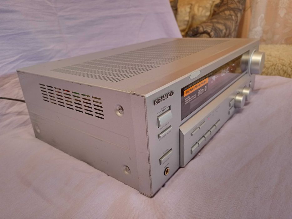 Продавам ресивър KENWOOD