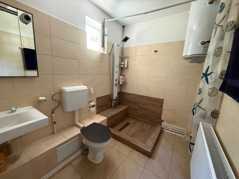 Vand casa la tara