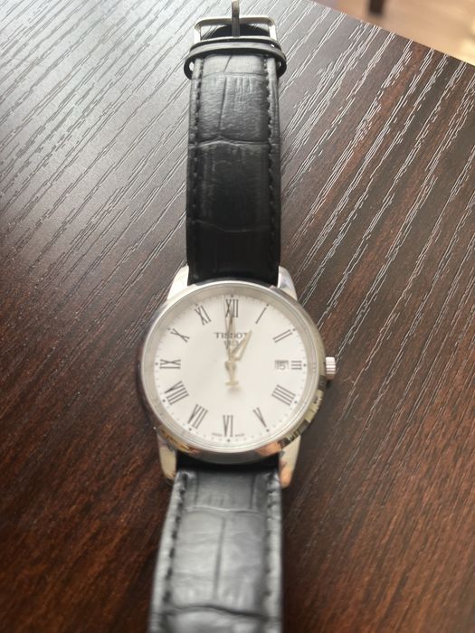 Наручные часы Tissot classic