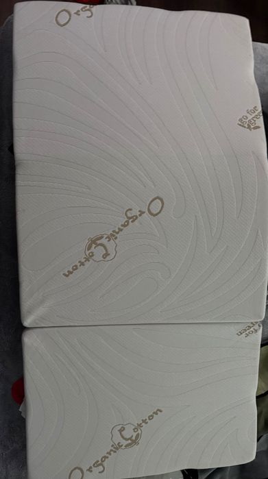 Бебешка кошара Chipolino Bella и бебешки матрак Chipolino Organic cotton