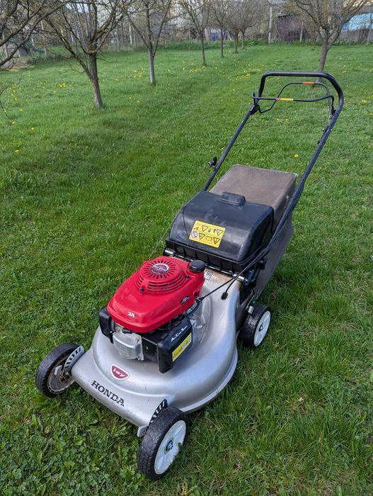 Masina de tuns iarba cu tractiune Honda - XXL