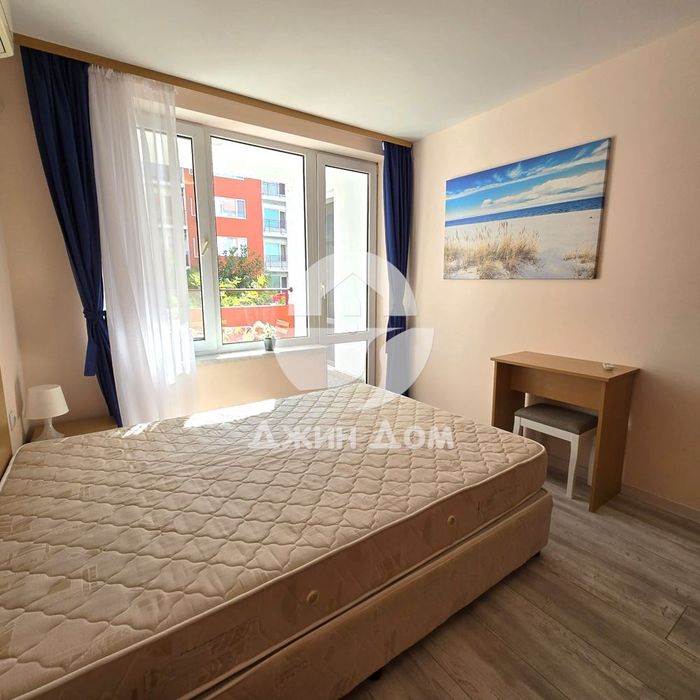 Апартамент с ЧАСТИЧНА ГЛЕДКА МОРЕ в Марина Вю Форт Бийч, Елените