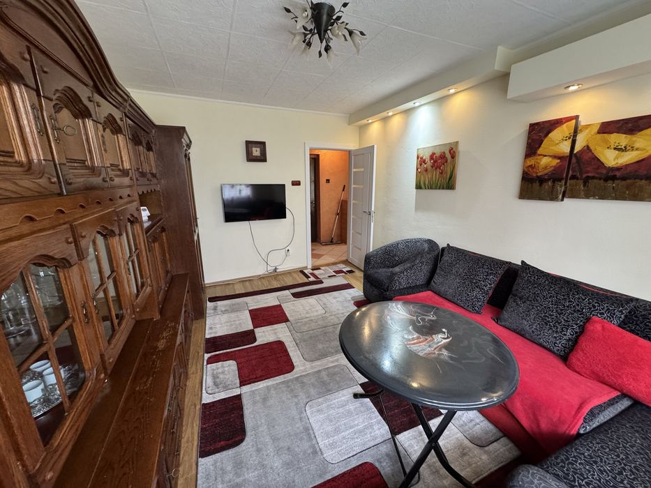 Apartament 2 camere, 1 Mai