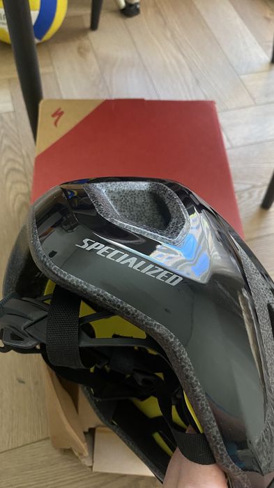 Шлем велосипед Specialized