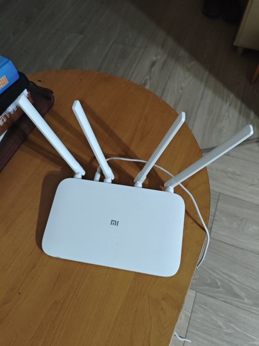 Wi-Fi роутер Xiaomi. Модель: Mi Wi-Fi Router 4A Gigabit Edition