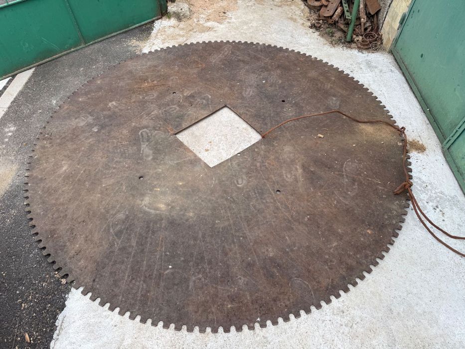 Диск за рязане на камък