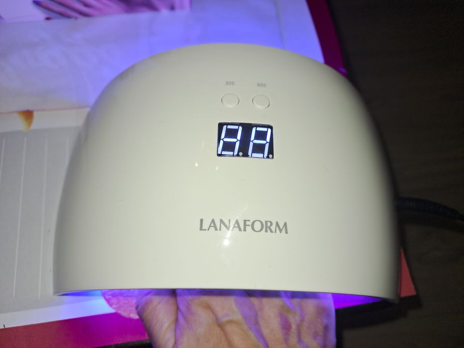 UV лампа за маникюр и педикюр - Lanaform