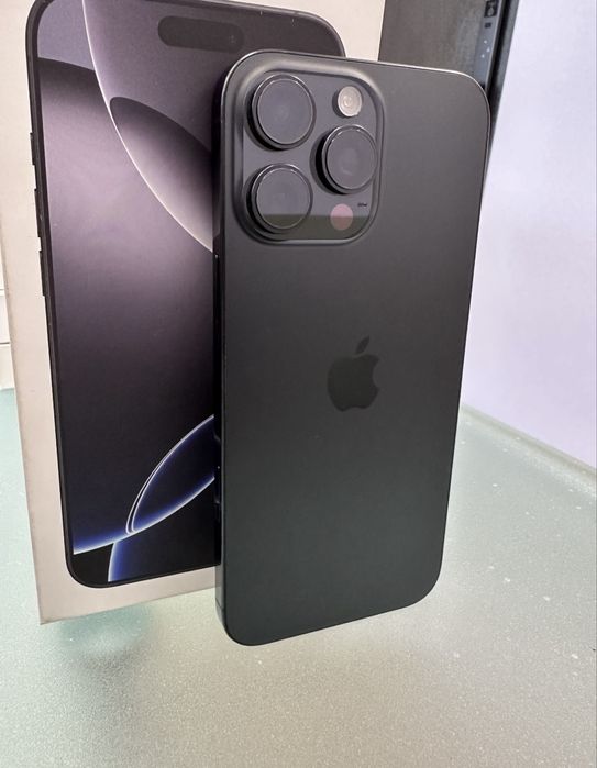 iphone 16 pro в отличном состоянии