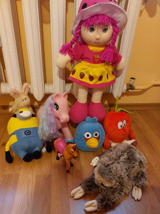 Лот запазени играчки