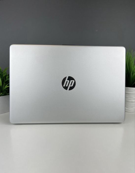 Ноутбук Hp core i3/11-пок