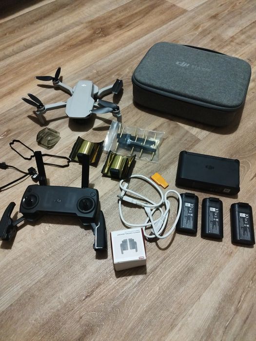 Дрон DJI Mavic Mini (Fly More Combo) - пълен комплект