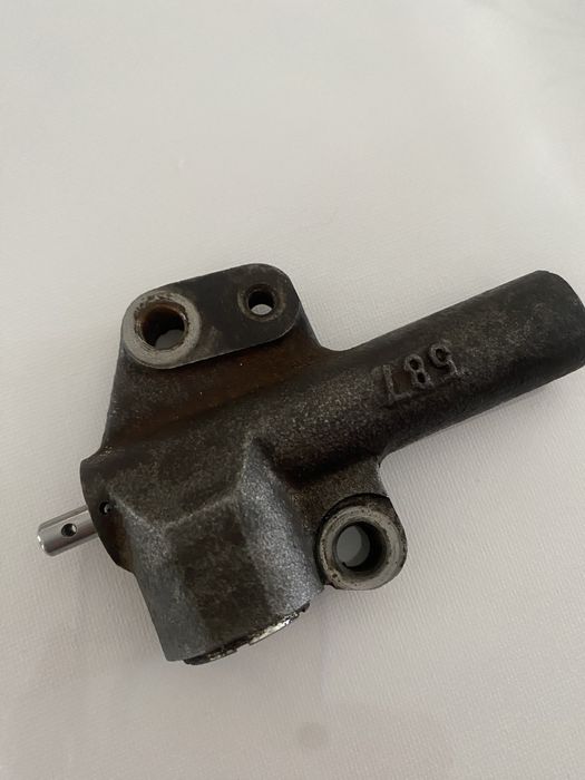 Натяжитель ремня гур