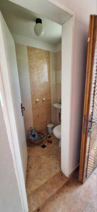 къща в село Планиница (област Перник)