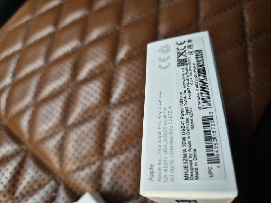 Зарядное устройство(зарядка) на  iPhone