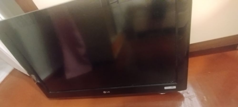 Продам телевизор LG
