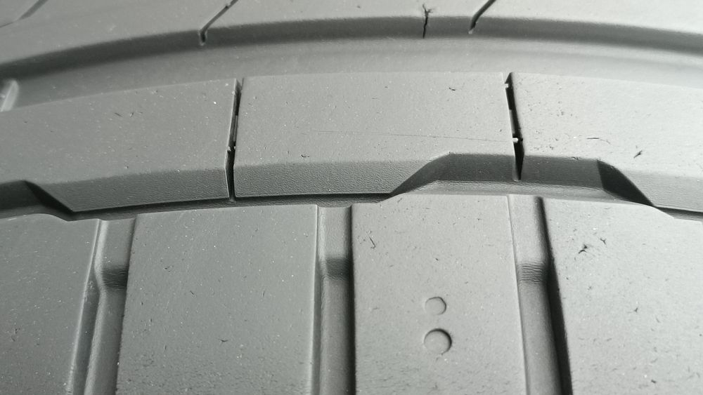 265/35/20 Hankook Дог 5022