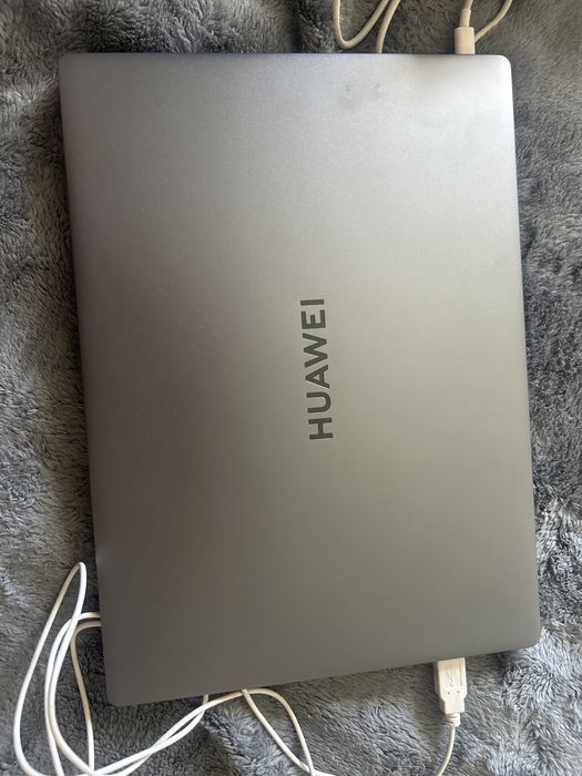 Ноутбук Huawei Matebook