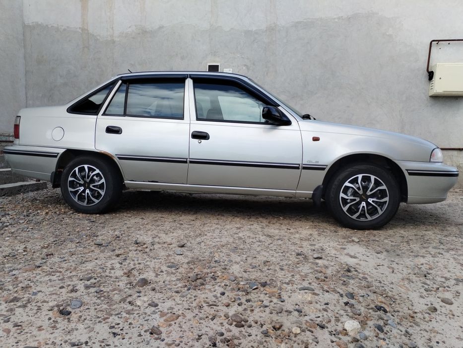 Nexia1  donc  ПОЛ-ЛЮКС