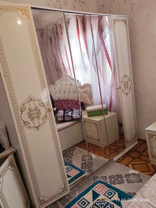 Спальный гарнитур сатылады