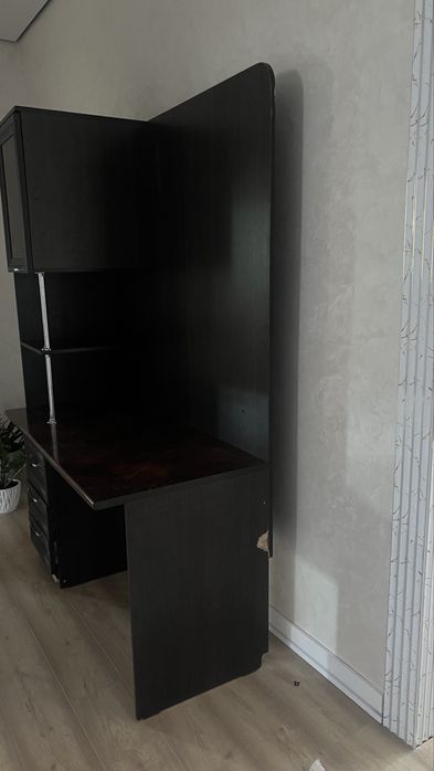 Продается стол с тубочкой