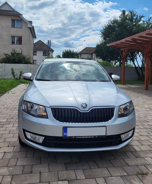 Skoda Octavia Vând Skoda Octavia 3