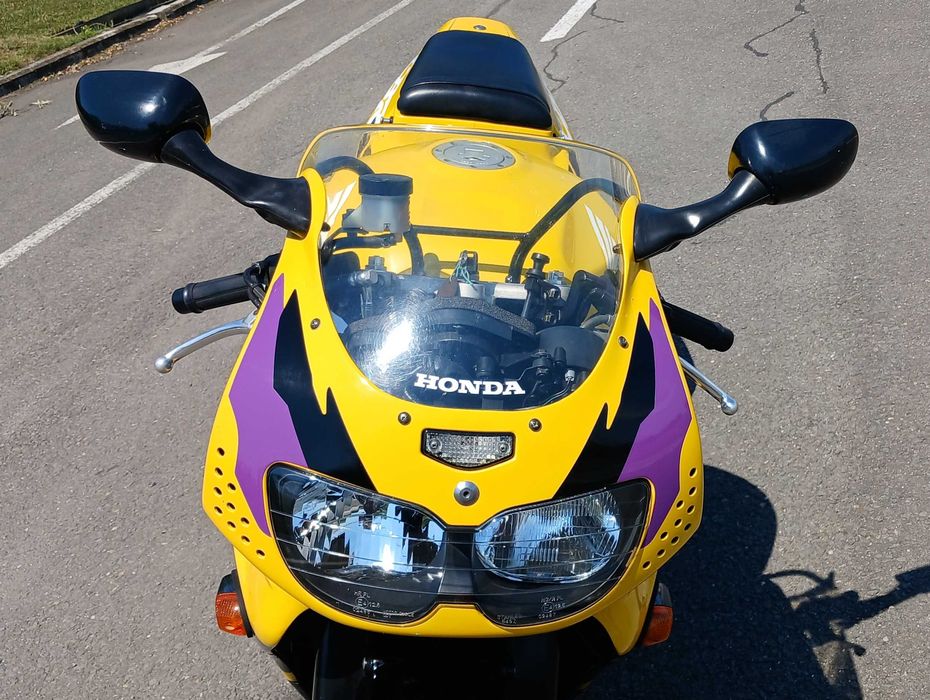 Honda CBR900RR Fireblade SC33