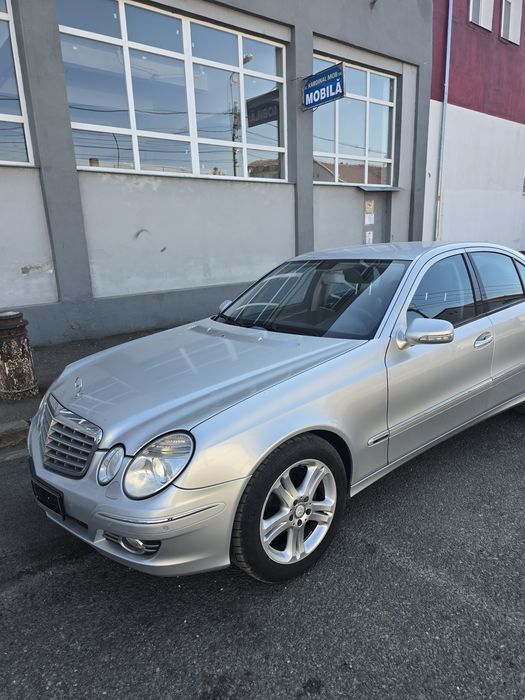 Mercedes e class avangard w211 facelift recent adus din Germania
