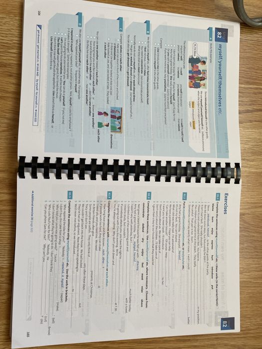 2 carti noi  limba engleza