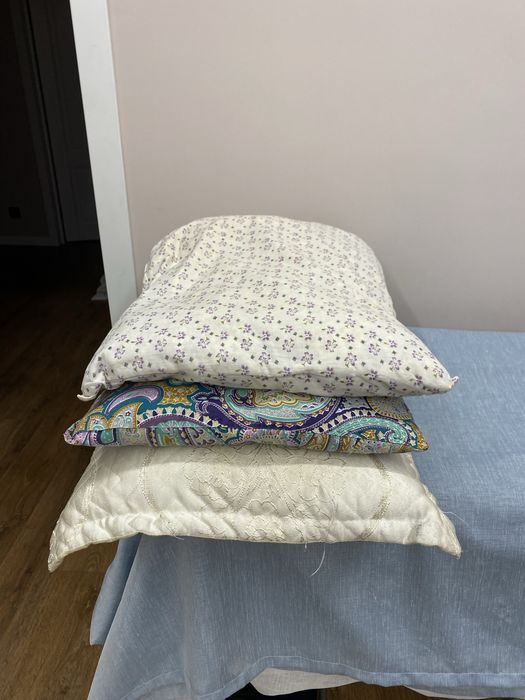 Подушки отдам бесплатно