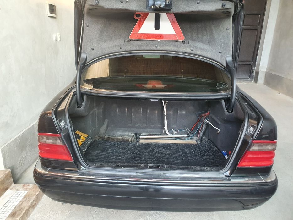 Мерседес 210 Е 200 компрессор автомат