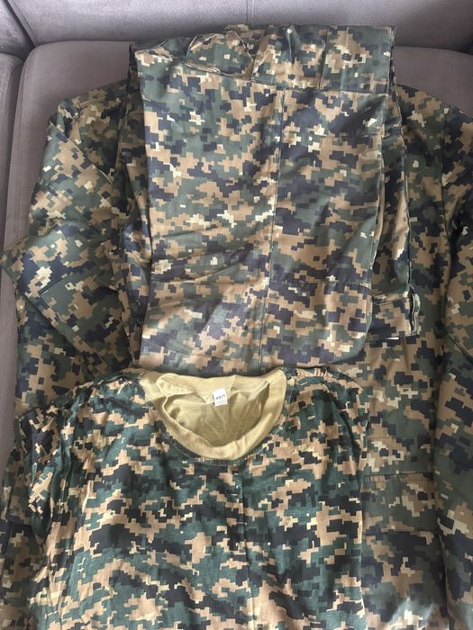Форма военная продается