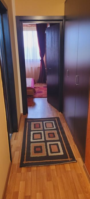 Închiriez apartament