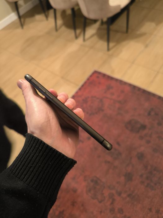 Обмен Iphone 11 на 64гб