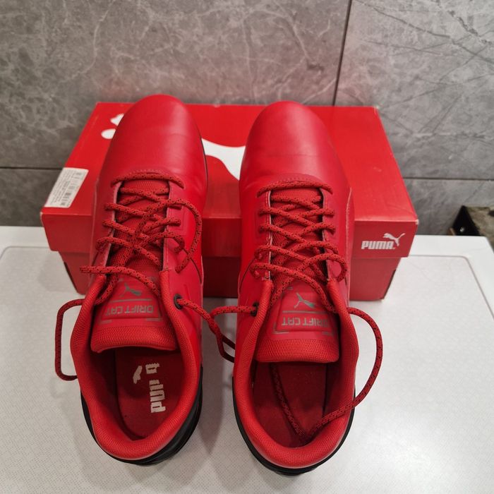 Продам новые кроссовки Puma