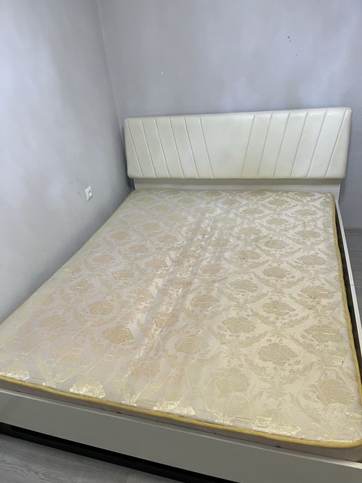 Кровать, состояние хороший