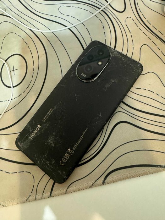 Honor 200 флагман