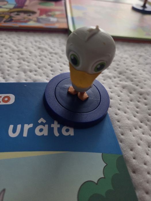 Carte+figurina Ratusca cea urata