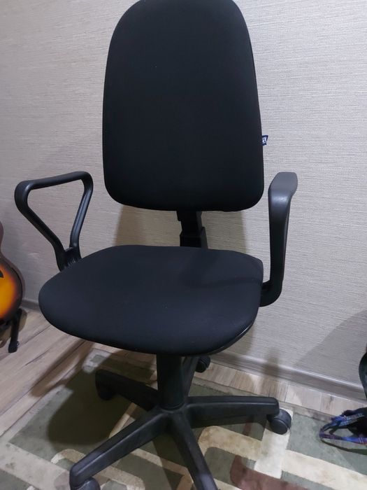 Кресло офисное!!!