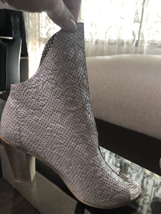 Дамски боти, ест. кожа, нови, 37 номер