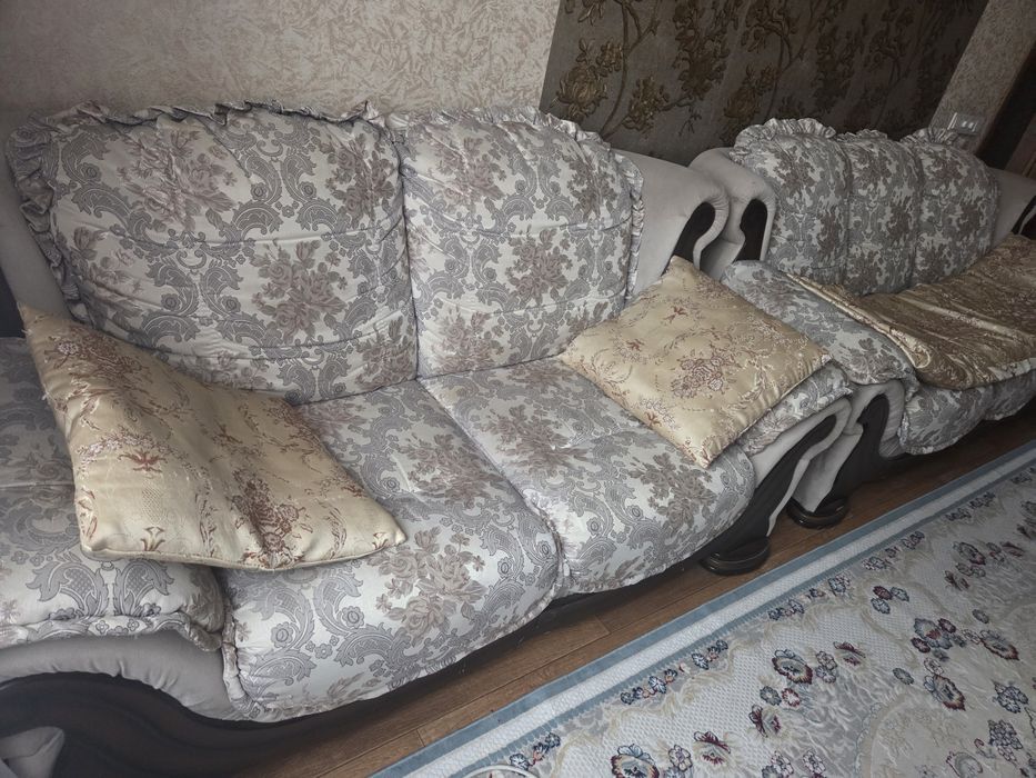 Срочно продам диваны