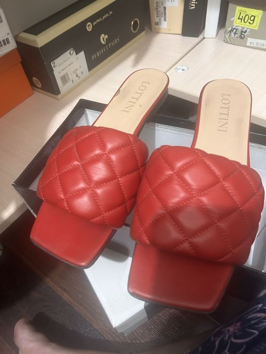 Летняя обувь для девушек