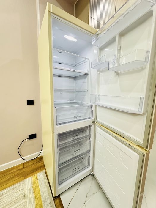 Продается холодильник