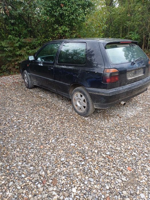Golf 3 pentru piese motor 1,8,functionabil 100%