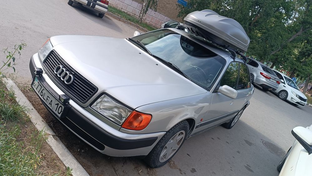 Продам Ауди 100 с4