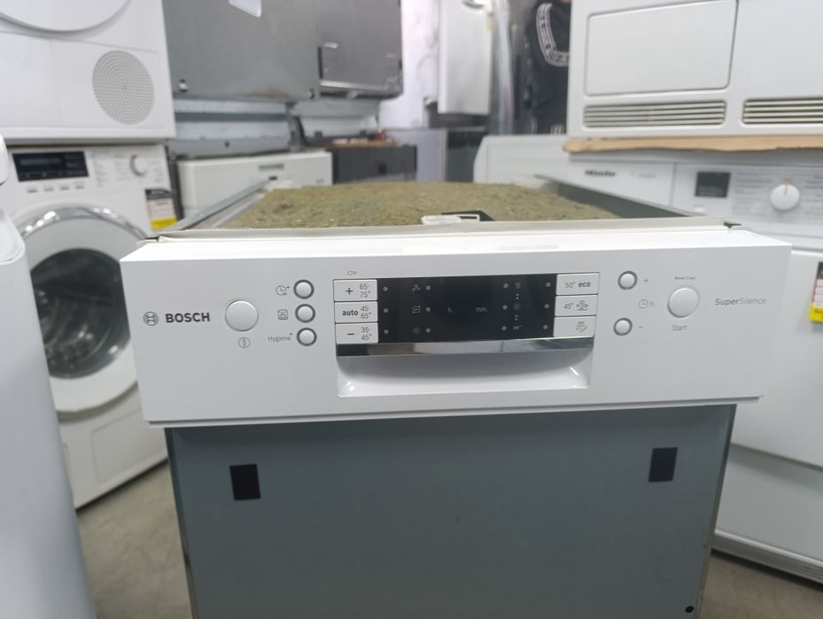 Съдомиялна машина за Вграждане BOSCH