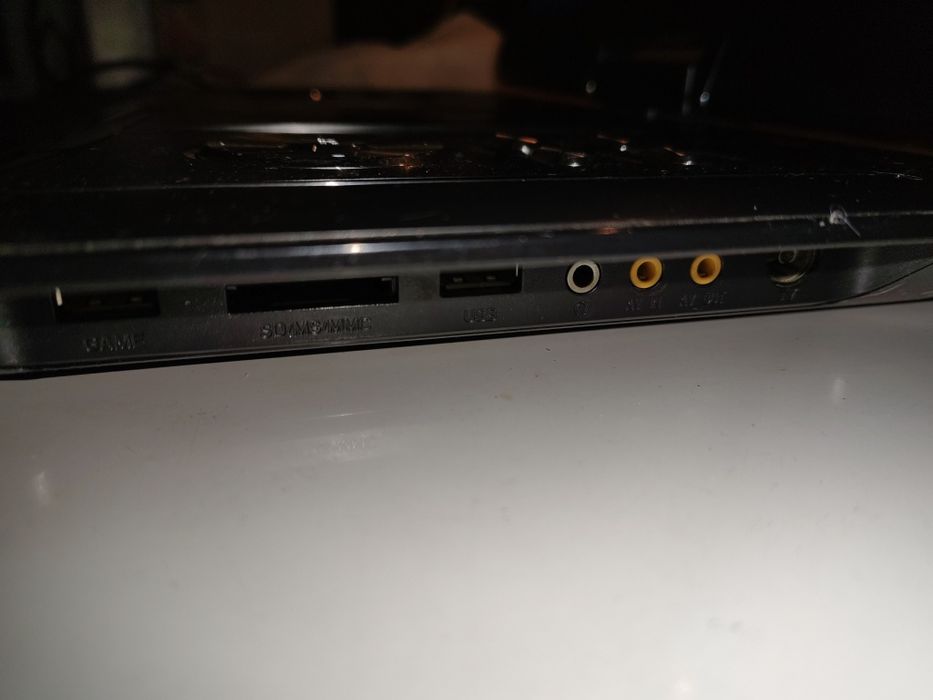 Продам портативный ДВД