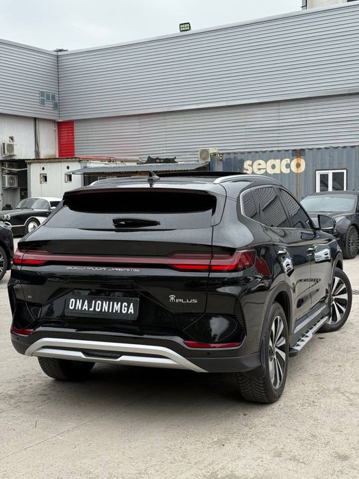 BYD Champion 2023 Qora 605 Km