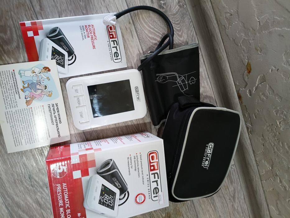 Тонометр  новый  отличный