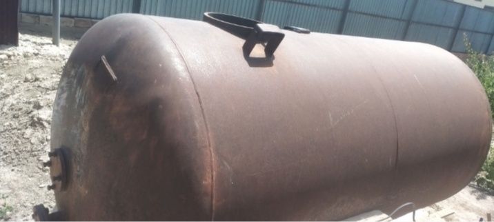 Емкость толстостенная