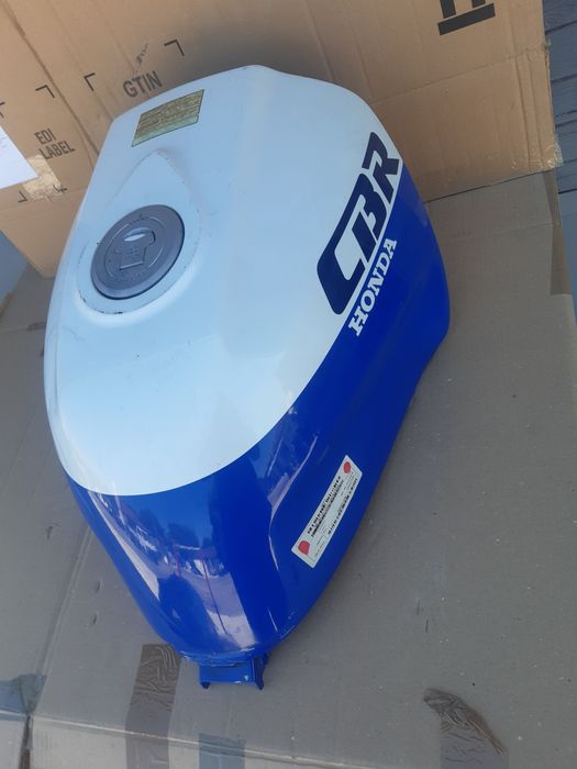 Резервоари за мотоциклети  Втора употреба(Honda,Yamaha,Kawasaki,Suzuki